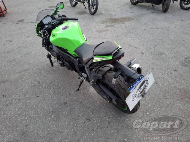 2025 KAWASAKI NINJA ZX-6R 