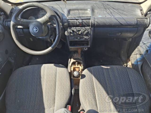 2000 CHEVROLET CORSA 
