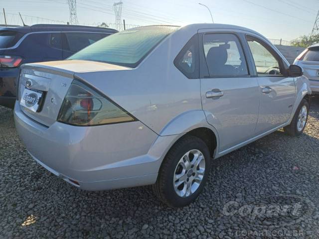 2011 FORD FIESTA SEDAN 