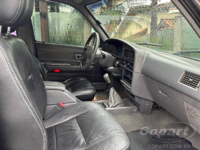 2003 TOYOTA HILUX CD 