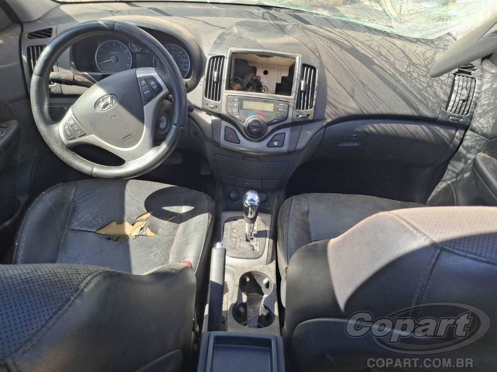 2012 HYUNDAI I30 — foto 9 de 11