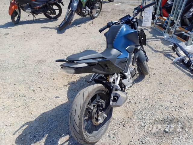 2025 HONDA CB 300F 