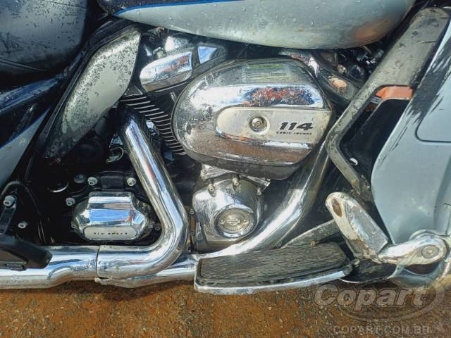 2019 HARLEY-DAVIDSON TOURING 