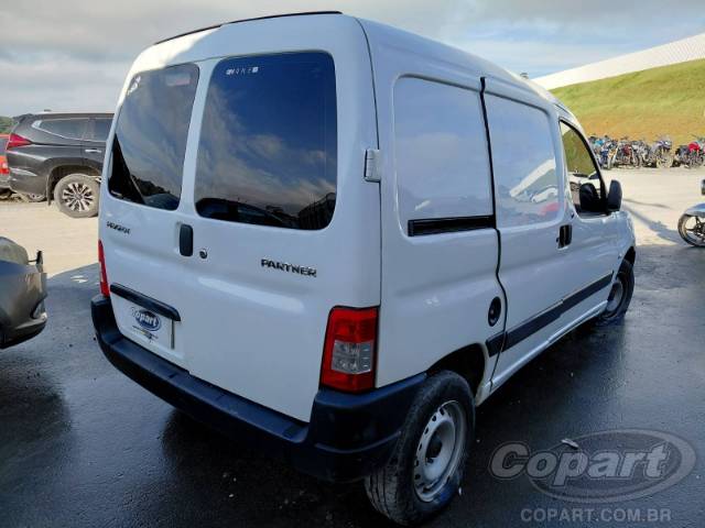 2021 PEUGEOT PARTNER FURGAO 