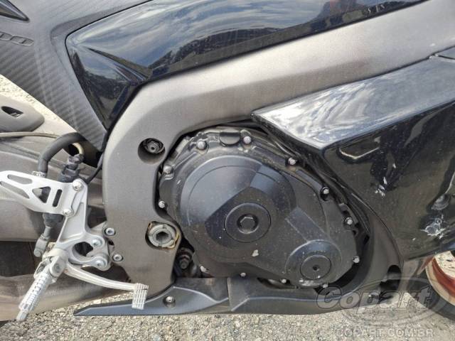2013 SUZUKI GSX-R 