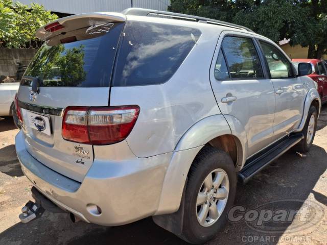 2011 TOYOTA HILUX SW4 