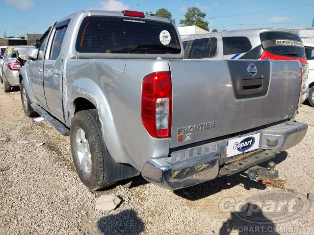 2011 NISSAN FRONTIER CD 