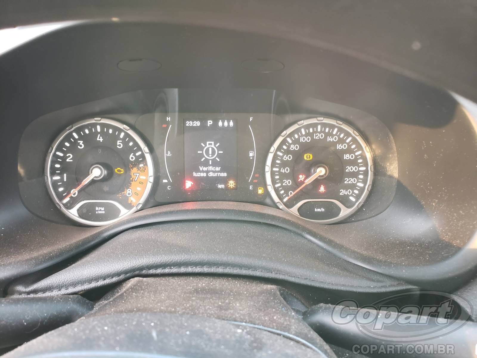 Foto 8 de 10: 2018 JEEP RENEGADE