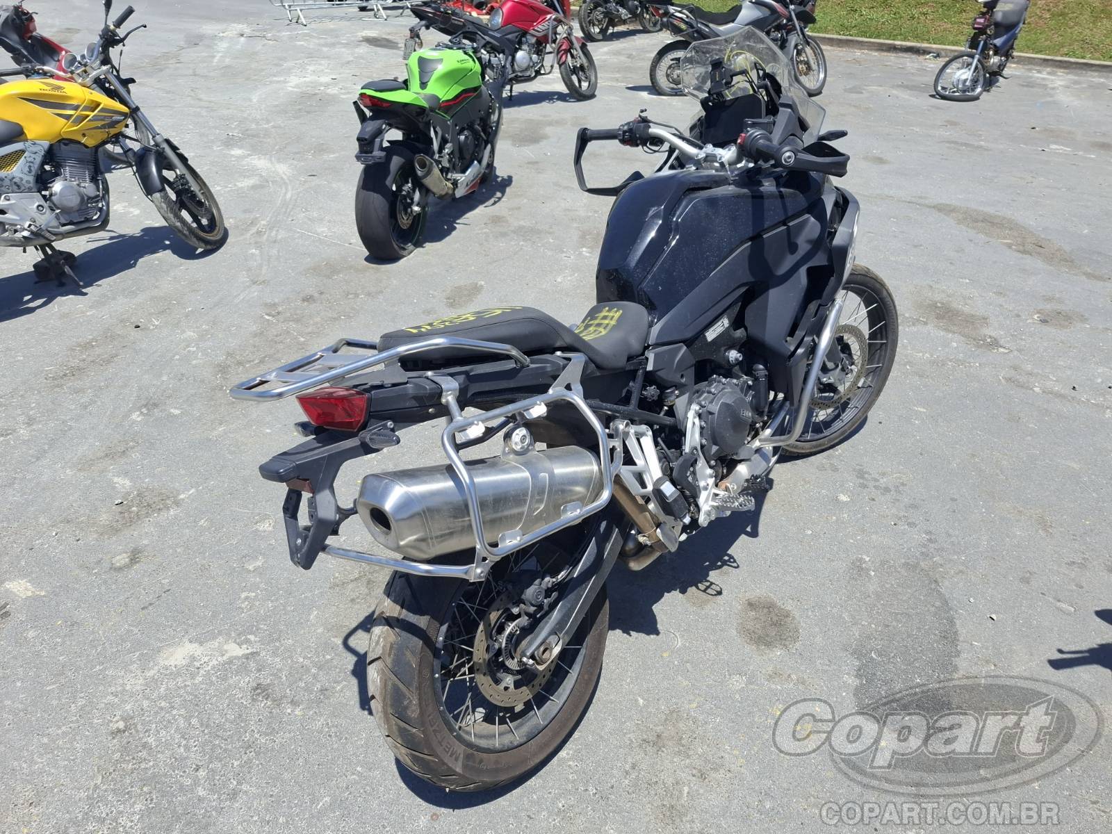 Foto 4: 2026 BMW F 900