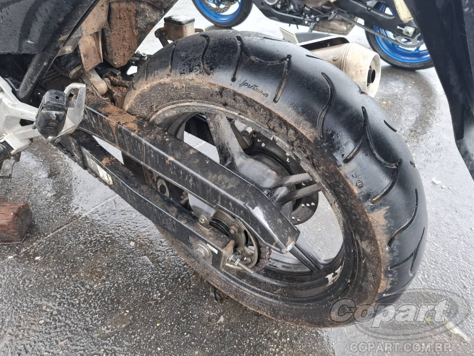 Foto 7 de 10: 2014 HONDA CB 300
