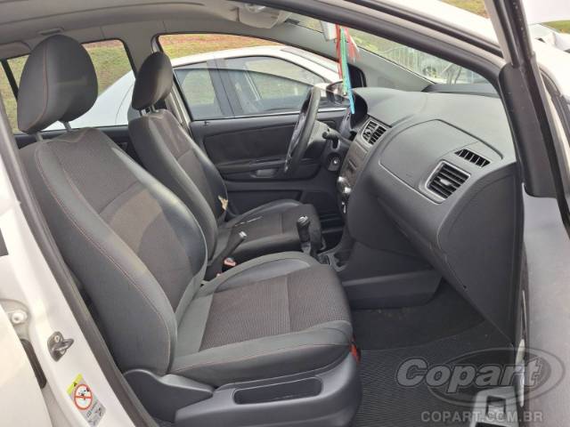2012 VOLKSWAGEN FOX 