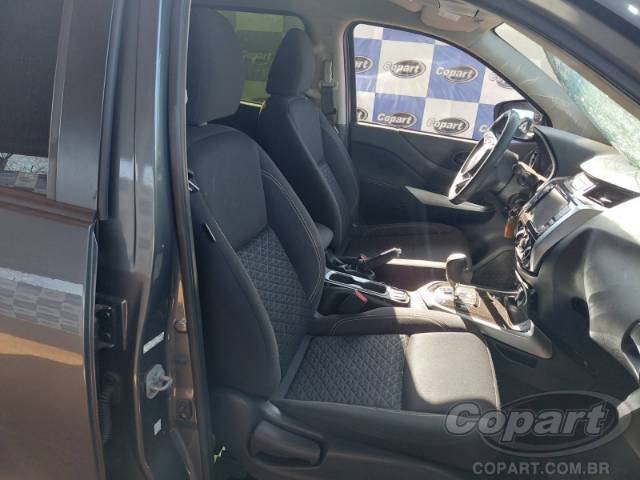 2023 NISSAN FRONTIER CD 