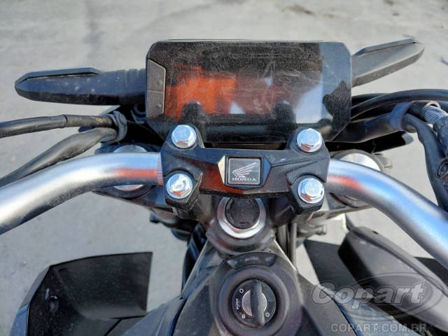 2025 HONDA CB 300F 
