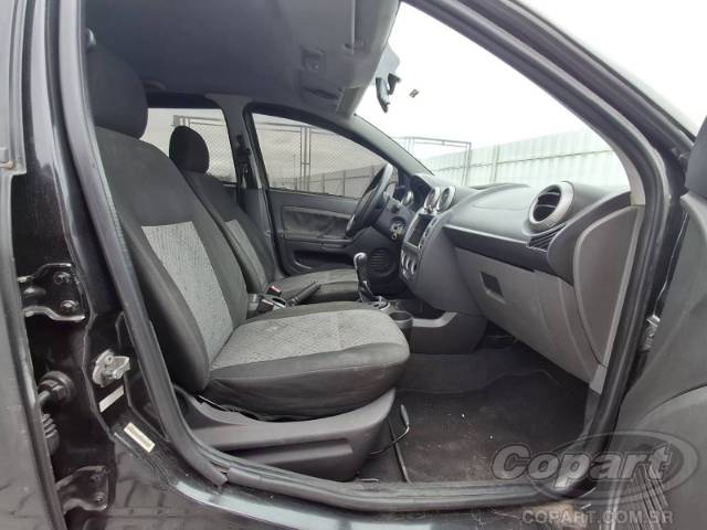 2013 FORD FIESTA 