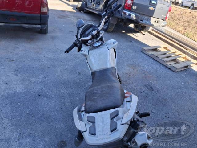 2015 HONDA NX 400I 