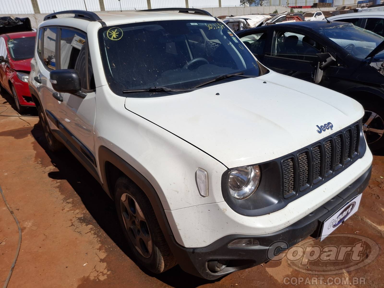 Jeep Renegade 2020 em leilão