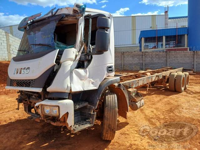 2022 IVECO TECTOR 