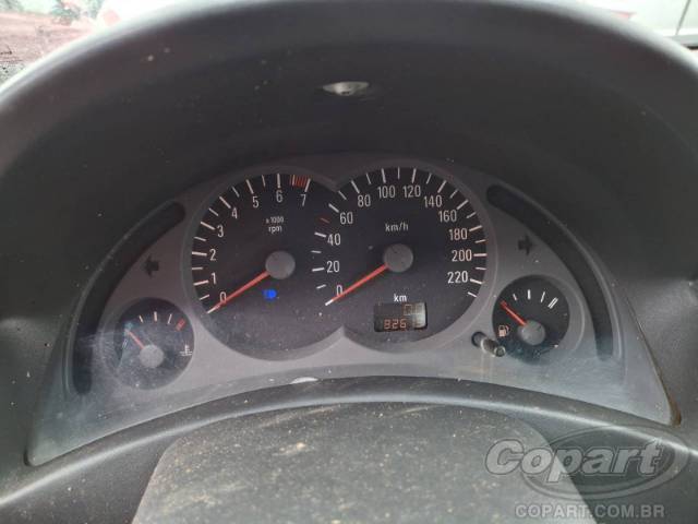 2005 CHEVROLET CORSA SEDAN 