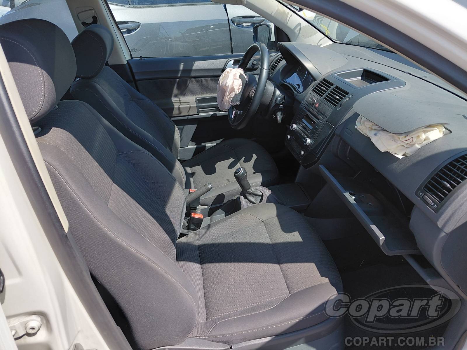 2014 VOLKSWAGEN POLO — foto 5 de 10