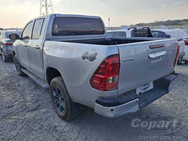 2022 TOYOTA HILUX CD 