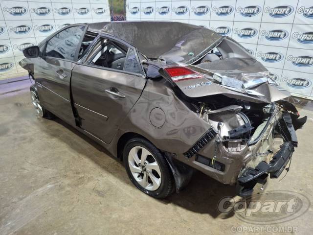 2016 HYUNDAI HB20S 