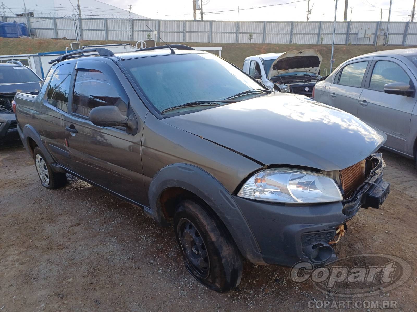 Veículo FIAT Strada FIAT Strada CD 2014 2014 em leilão
