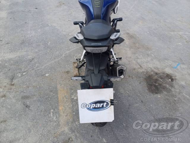 2026 HONDA CB 300F 