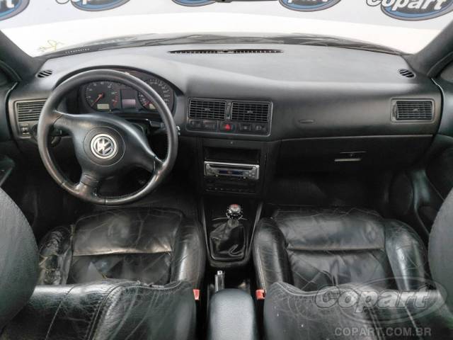2002 VOLKSWAGEN GOLF 
