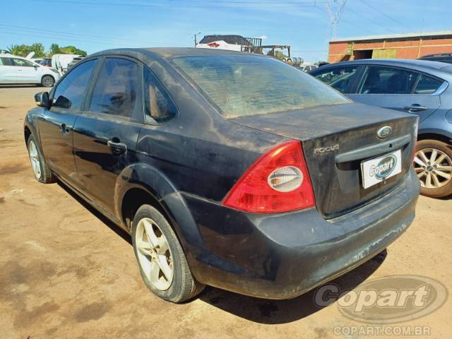 2009 FORD FOCUS SEDAN 
