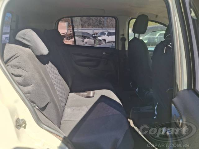 2017 FIAT UNO 