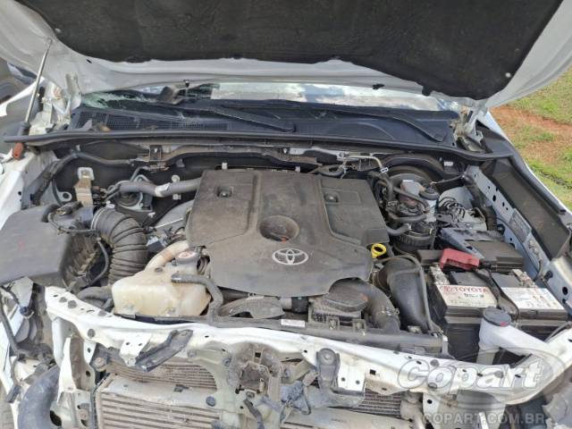 2024 TOYOTA HILUX CD 