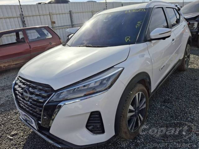 2024 NISSAN KICKS 