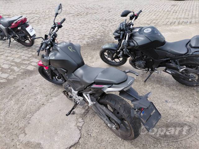 2023 HONDA CB 300F 
