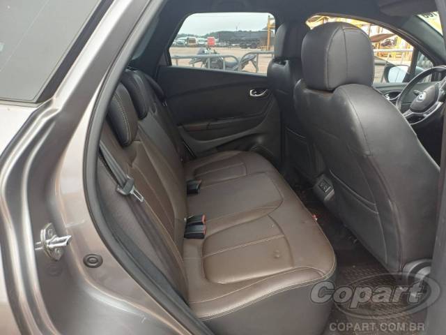 2022 RENAULT CAPTUR 