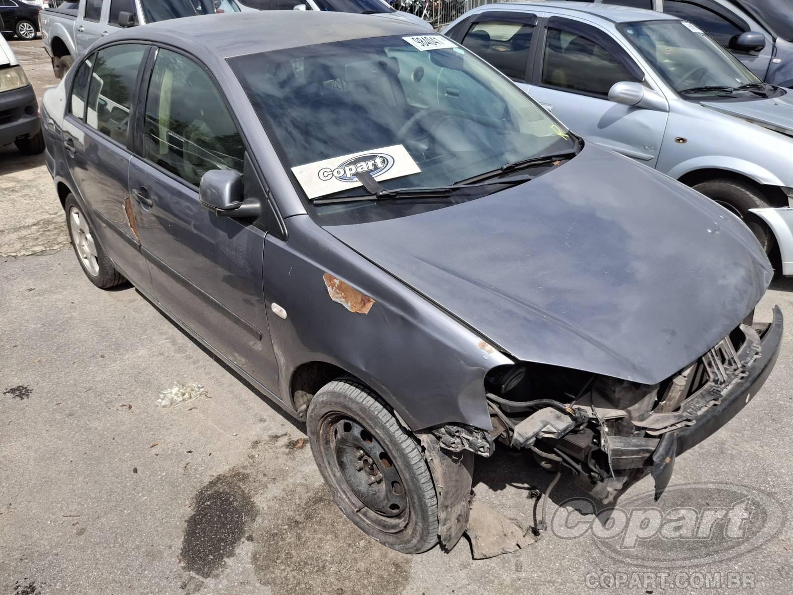 Volkswagen Polo Sedan 1.6 Total Flex 2008 Colisão Média Monta