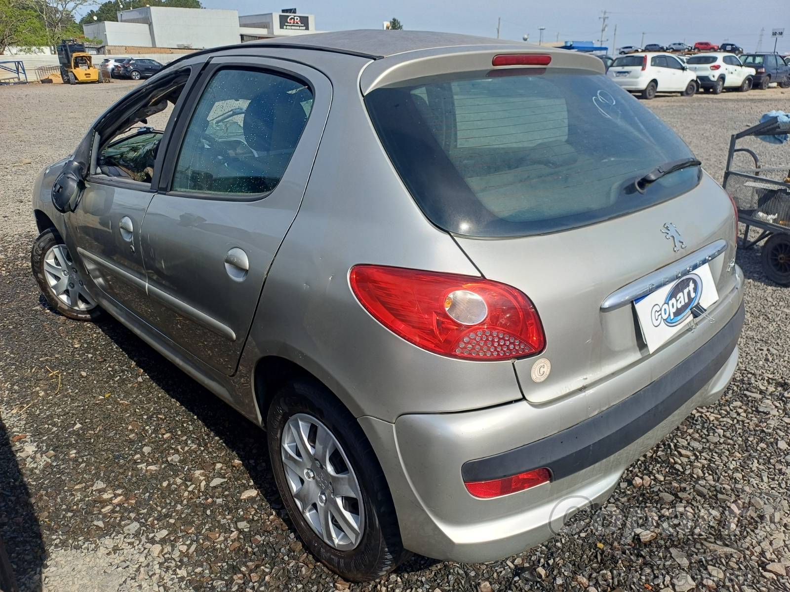 2011 PEUGEOT 207 — foto 3 de 11