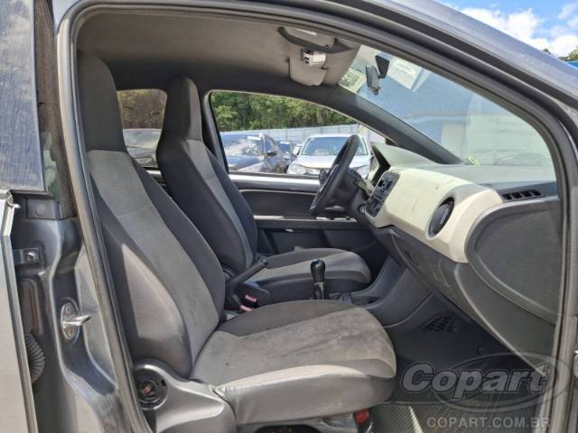 2017 VOLKSWAGEN UP 
