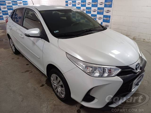 2023 TOYOTA YARIS 