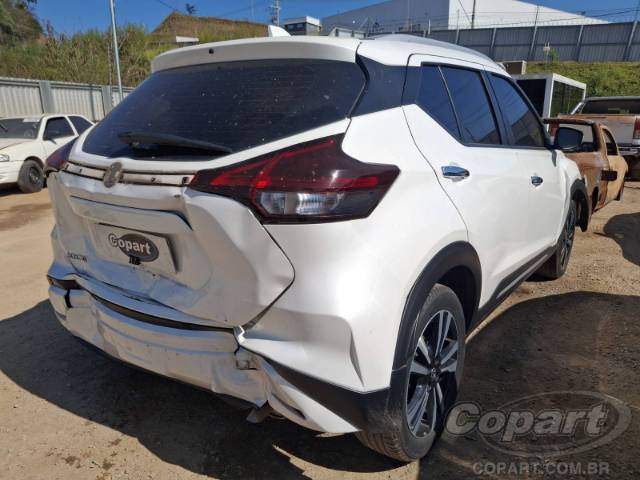 2022 NISSAN KICKS 