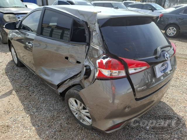 2019 TOYOTA YARIS 
