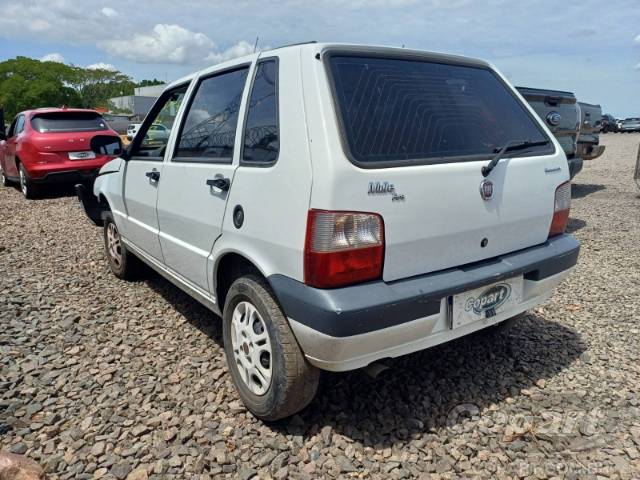 2013 FIAT UNO 