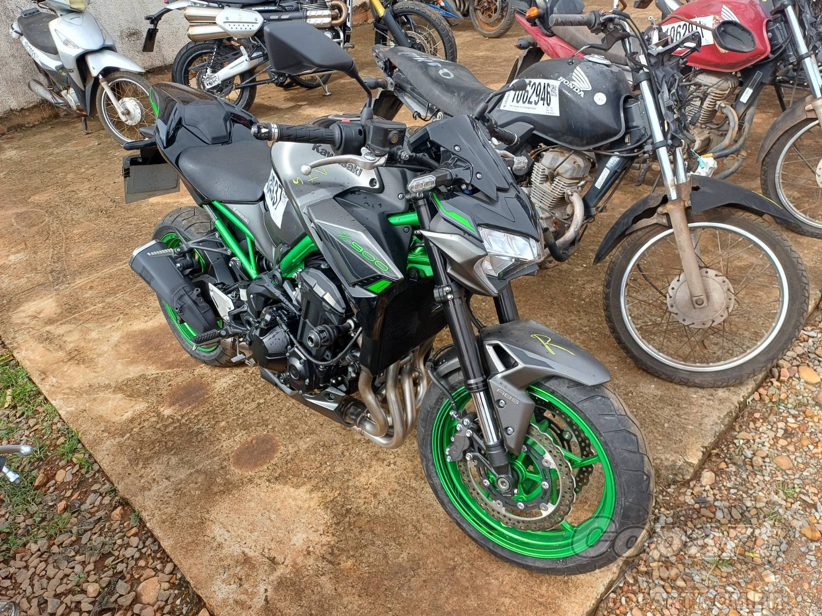 KAWASAKI Z900 2023