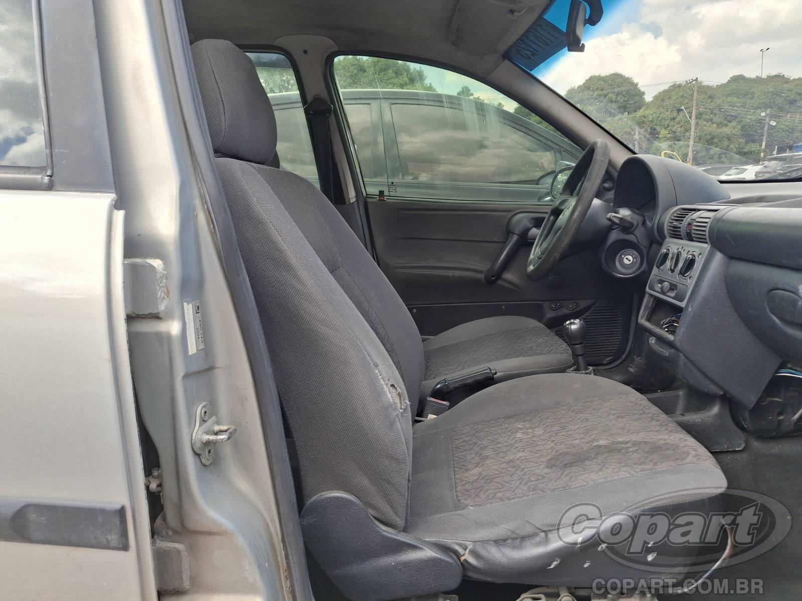2004 CHEVROLET CORSA SEDAN — foto 5 de 10
