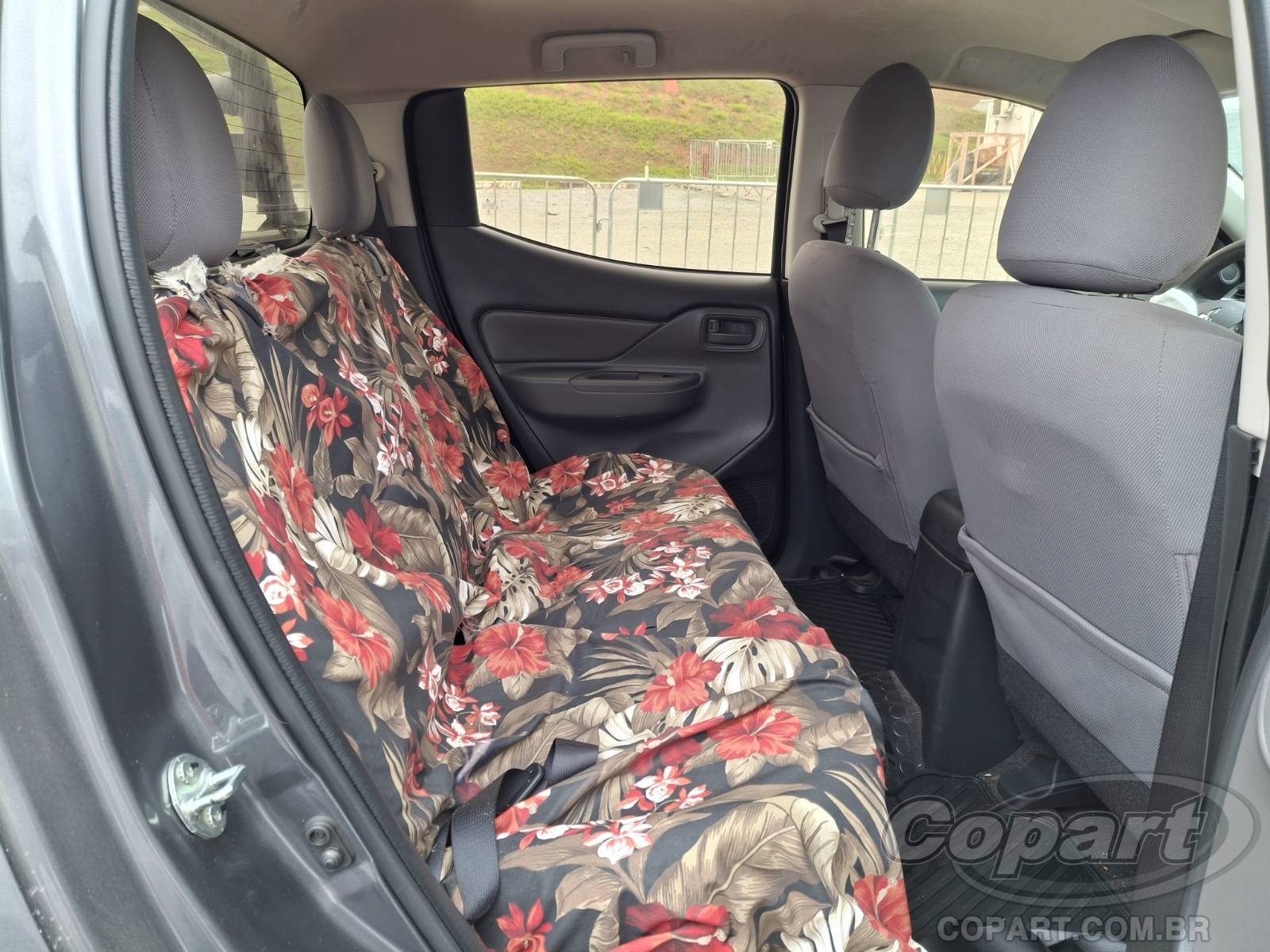 Foto 6 de 15: 2020 MITSUBISHI L200 TRITON SPORT