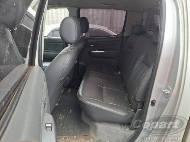 2015 TOYOTA HILUX CD 