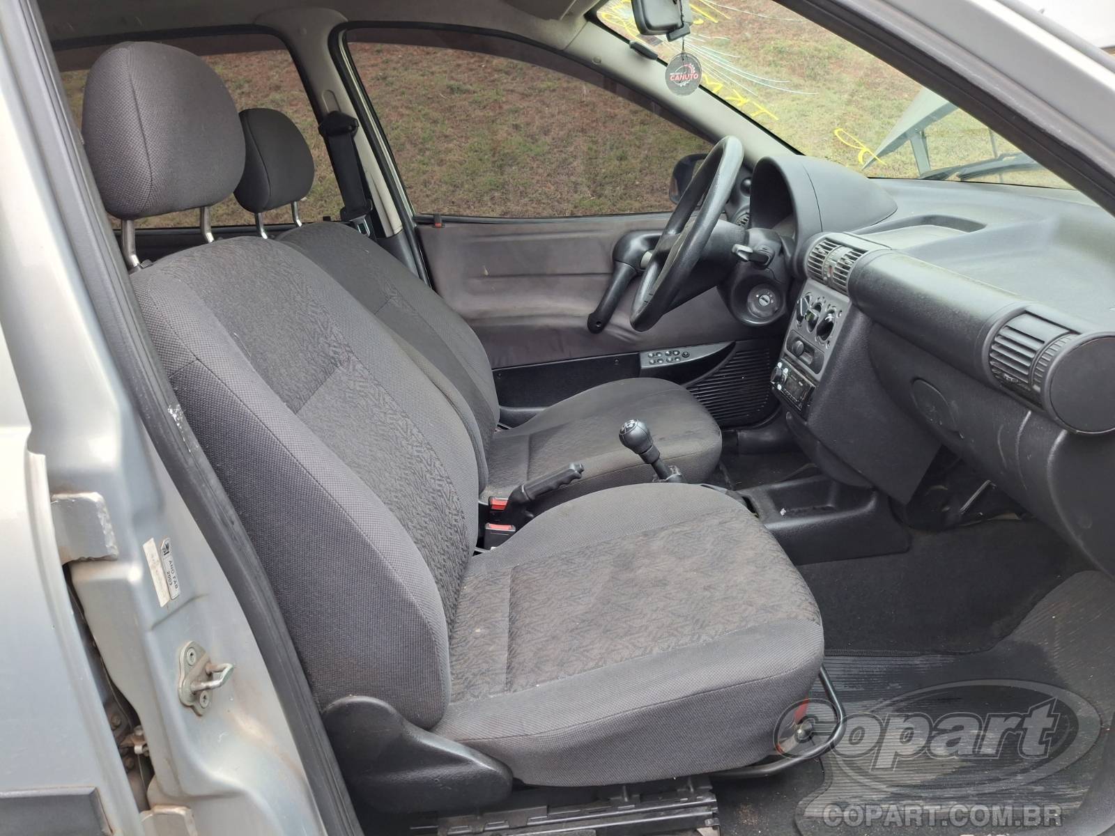 2004 CHEVROLET CORSA SEDAN — foto 5 de 15