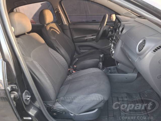 2012 VOLKSWAGEN VOYAGE 