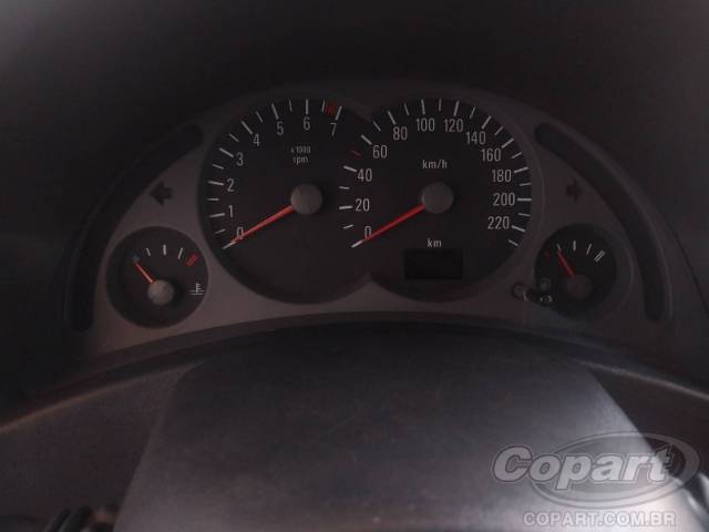 2005 CHEVROLET CORSA SEDAN 