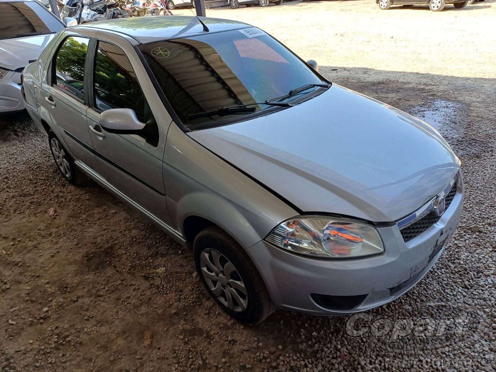 Fiat Siena EL 1.0 2015 Colisão Média Monta