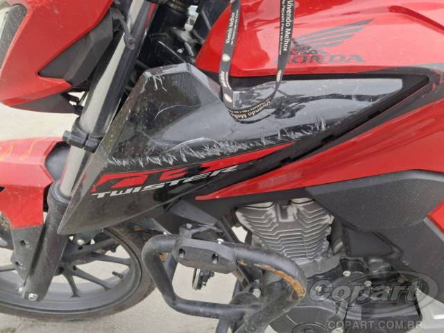 2024 HONDA CB 300F 
